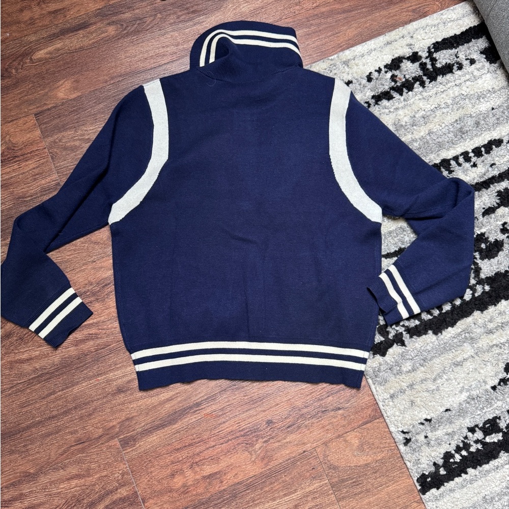 Sweater - Picture 3 of 4